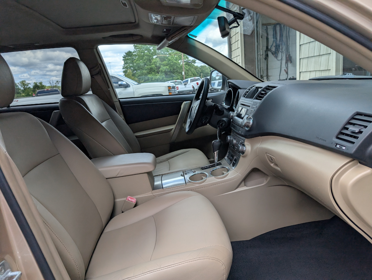 2011 Toyota Highlander Hybrid Base SE photo 19