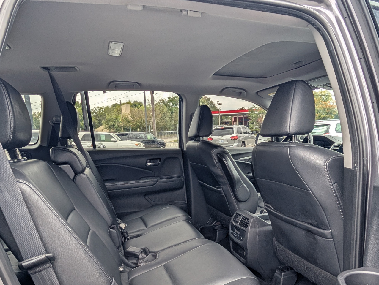 2021 Honda Pilot Special Edition photo 14