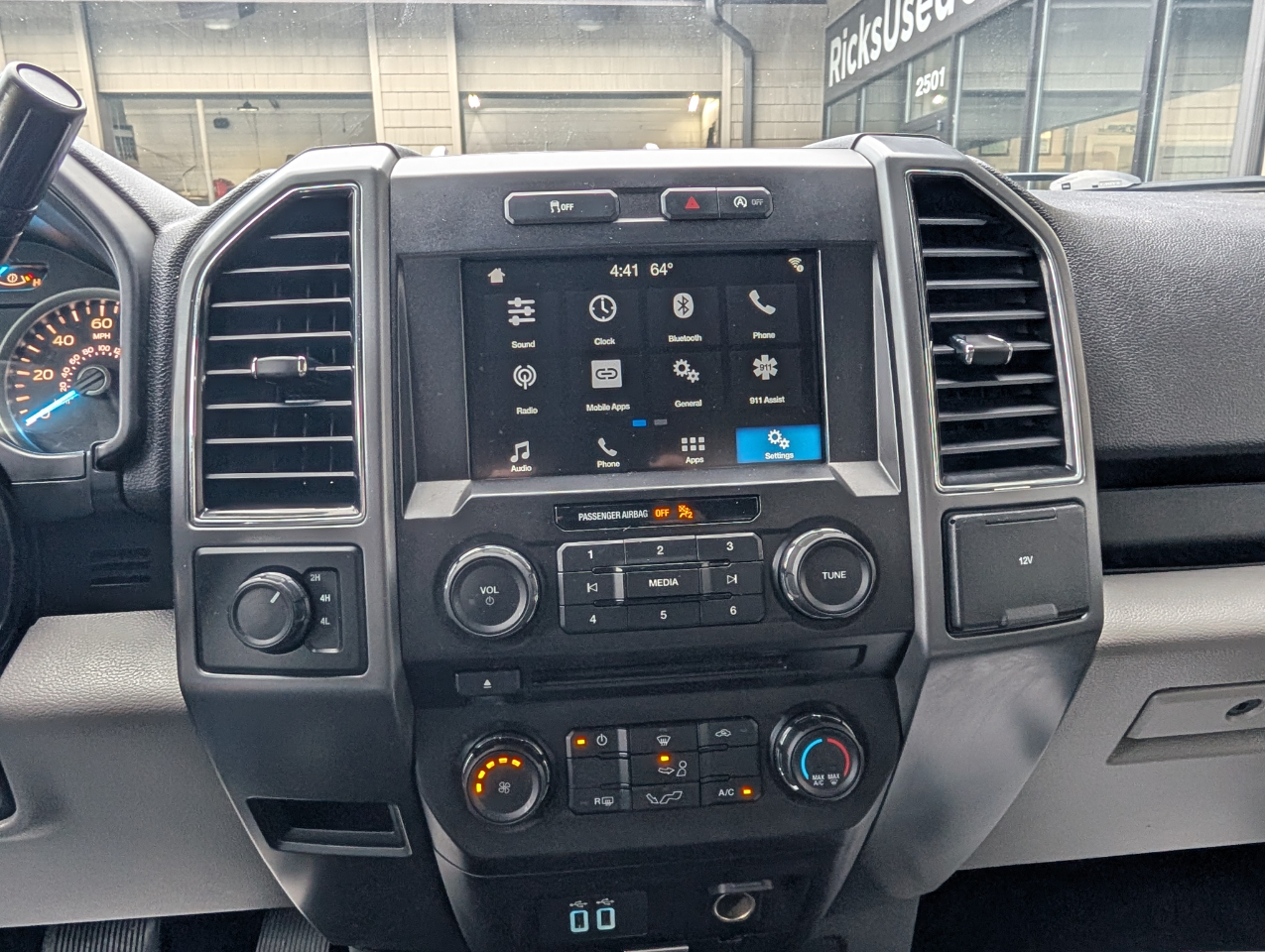 2018 Ford F-150 XLT photo 15