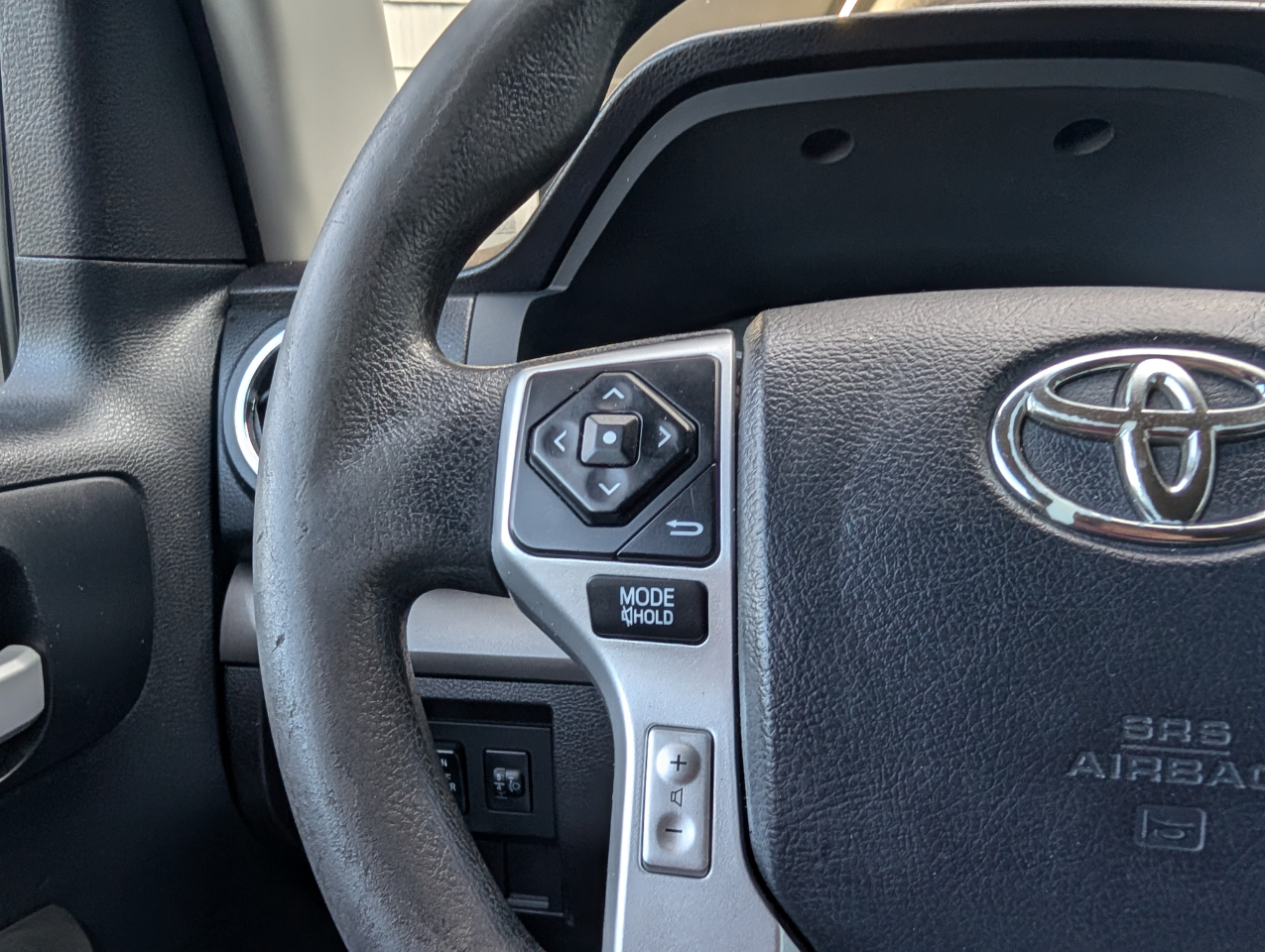 2014 Toyota Tundra SR5 Double Cab photo 13