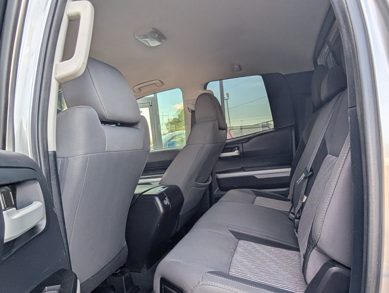 2014 Toyota Tundra SR5 Double Cab photo 20