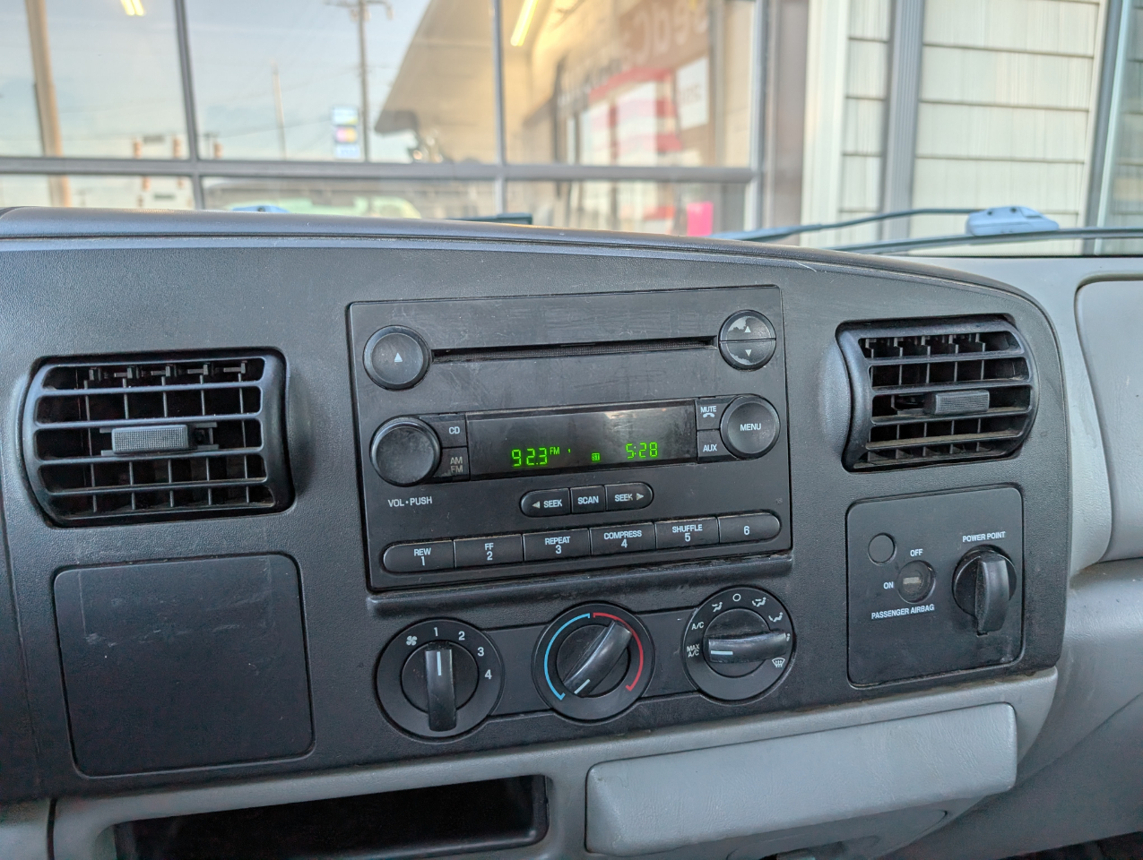2006 Ford F-250 XL photo 15
