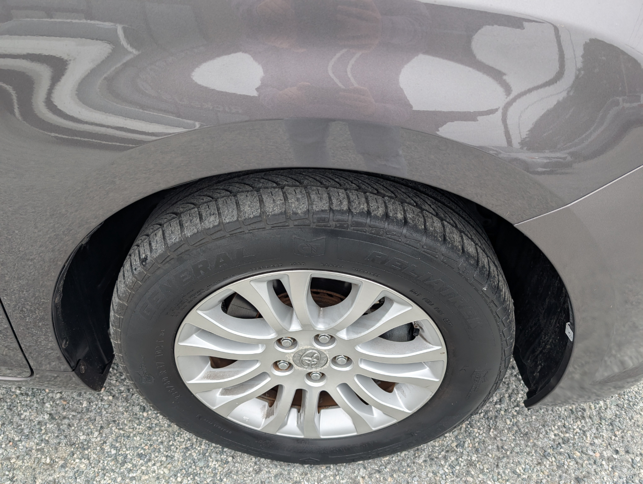 2012 Toyota Sienna XLE photo 4