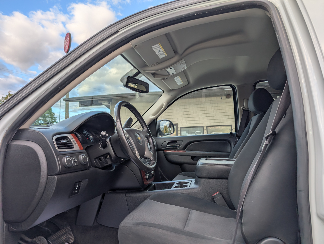 Chevrolet Suburban LS 4WD 2014 Chevrolet Suburban LS 4WD 2014