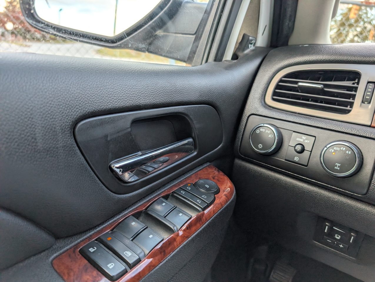 Chevrolet Suburban LS 4WD 2014 Chevrolet Suburban LS 4WD 2014