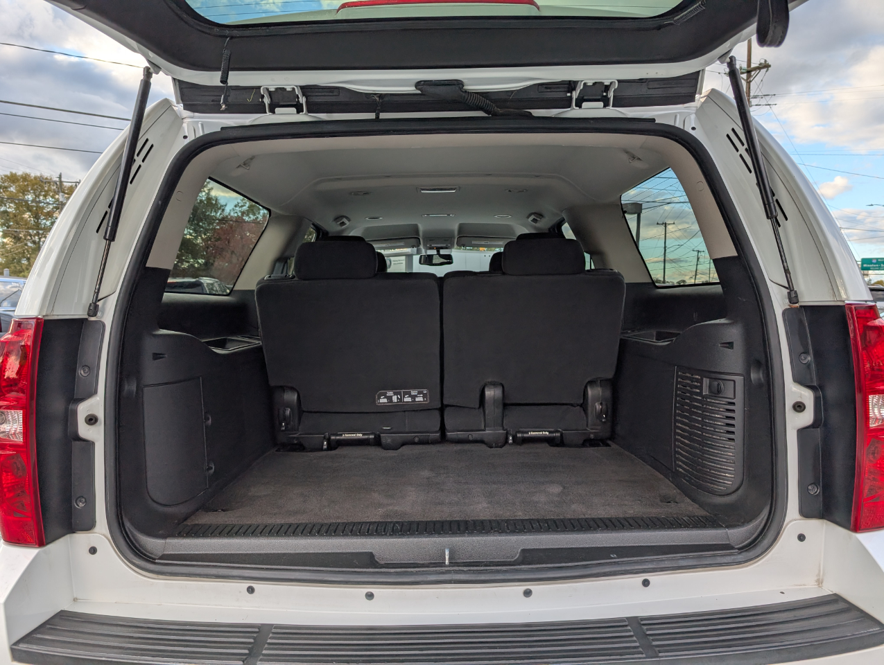 Chevrolet Suburban LS 4WD 2014 Chevrolet Suburban LS 4WD 2014