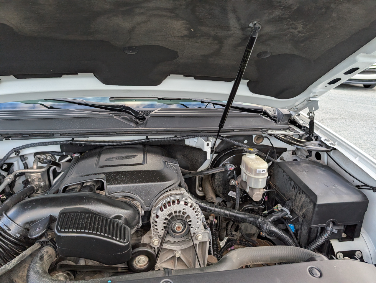 Chevrolet Suburban LS 4WD 2014 Chevrolet Suburban LS 4WD 2014