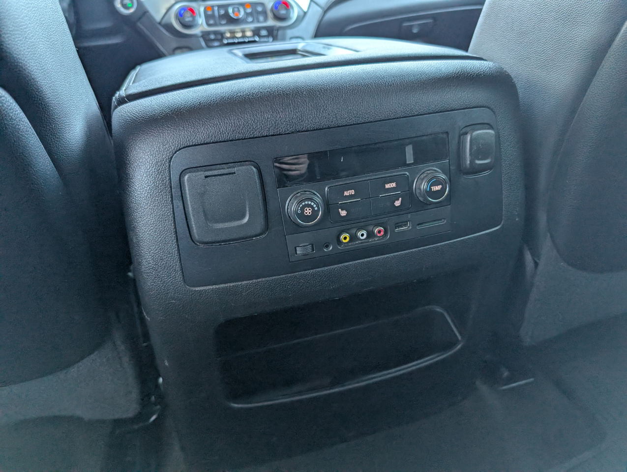 Chevrolet Suburban LTZ 4WD 2016 Chevrolet Suburban LTZ 4WD 2016