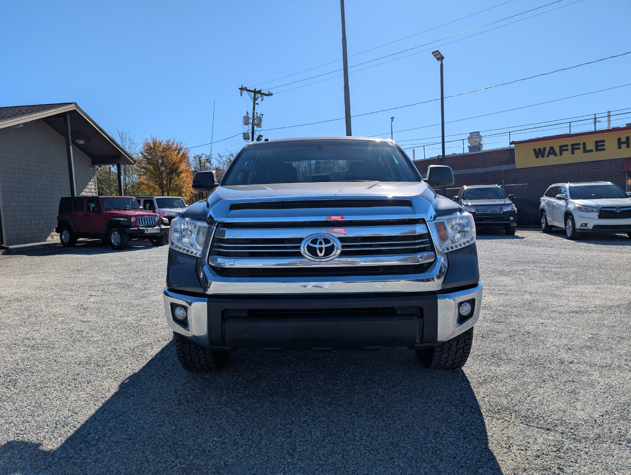 Toyota Tundra  2017
