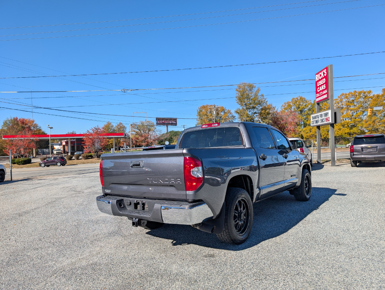 Toyota Tundra  2017