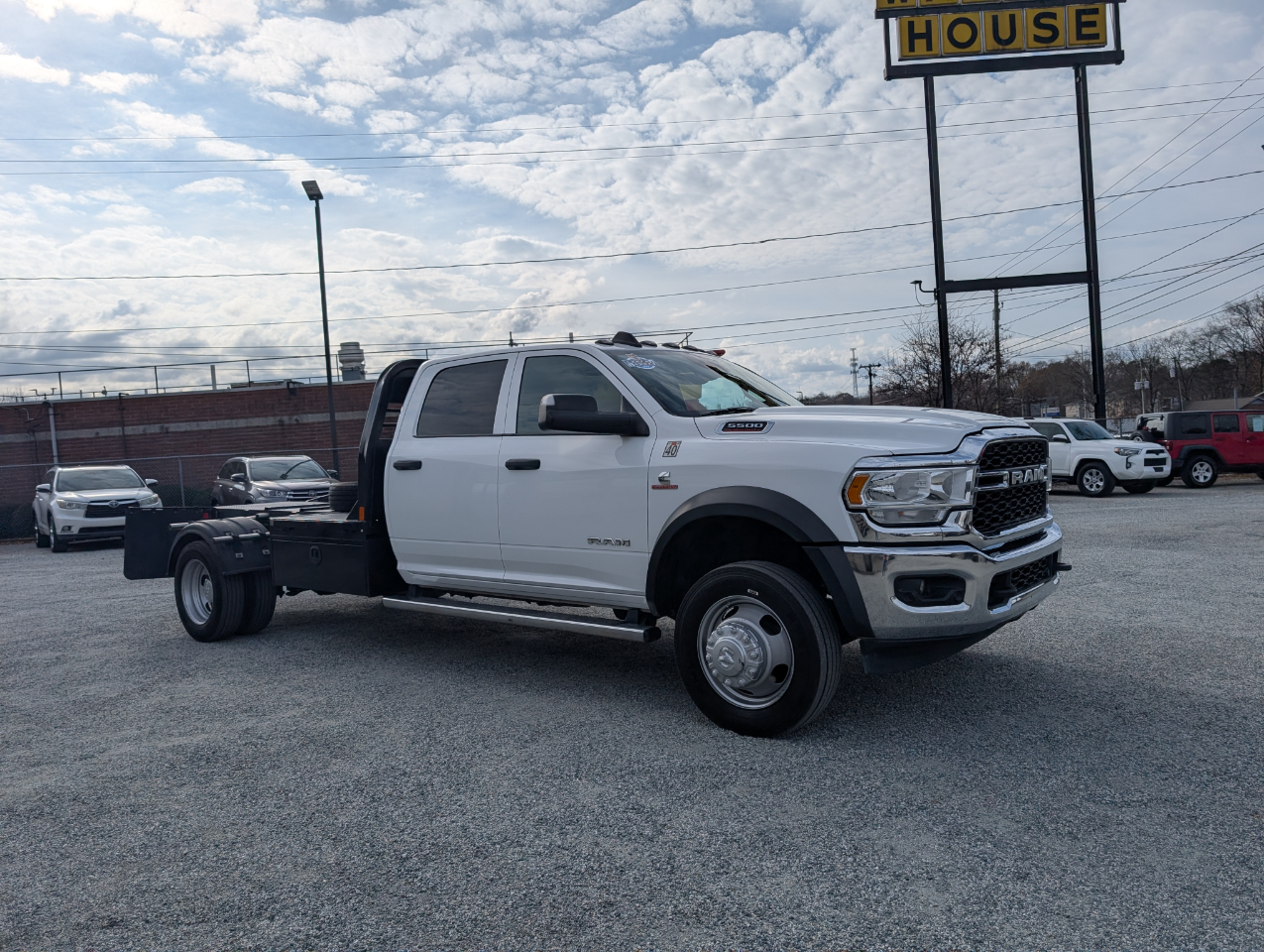 2022 Ram 5500 photo 3