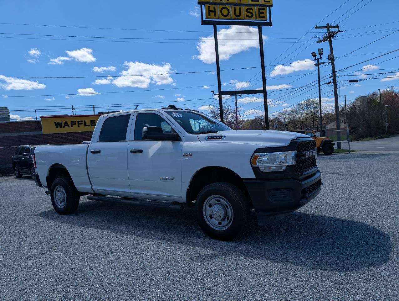 RAM 2500 Tradesman Crew Cab 4WD 2022