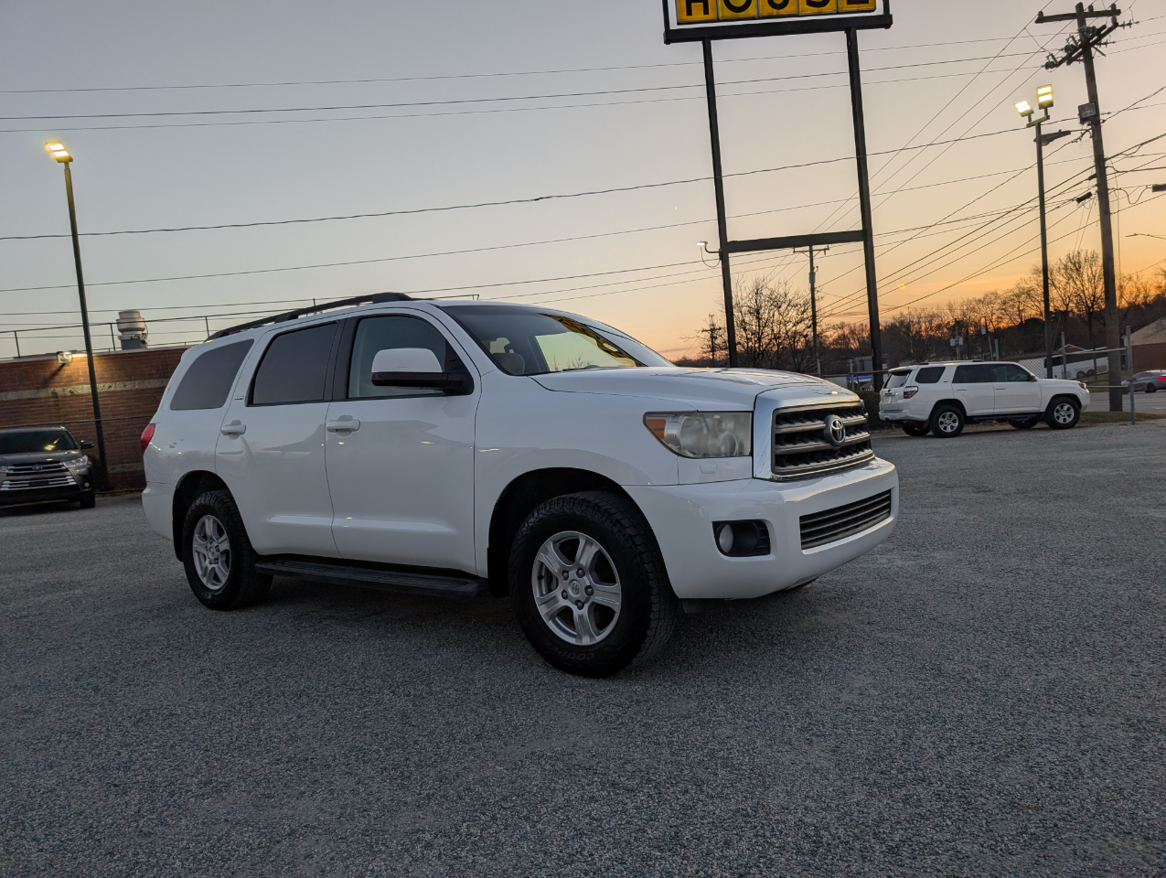 Toyota Sequoia SR5 4WD 2013