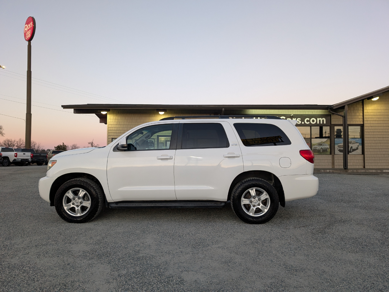 Toyota Sequoia SR5 4WD 2013