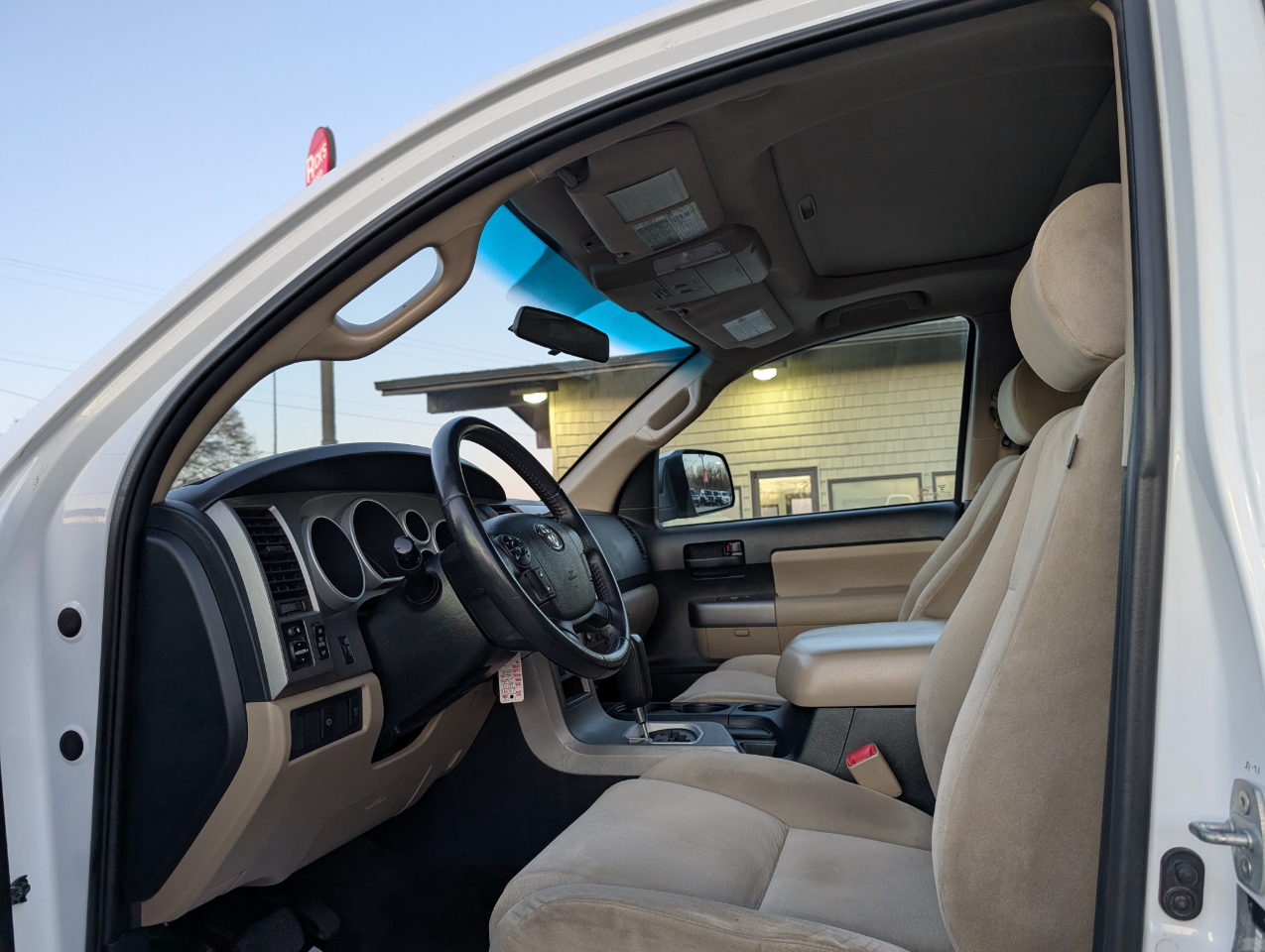 Toyota Sequoia SR5 4WD 2013