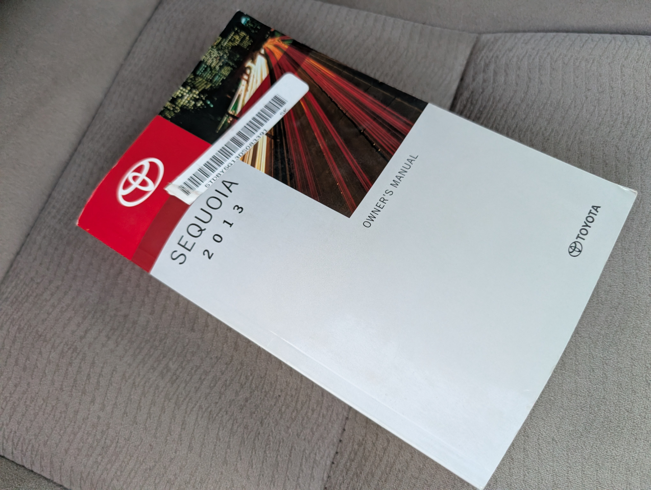 Toyota Sequoia SR5 4WD 2013