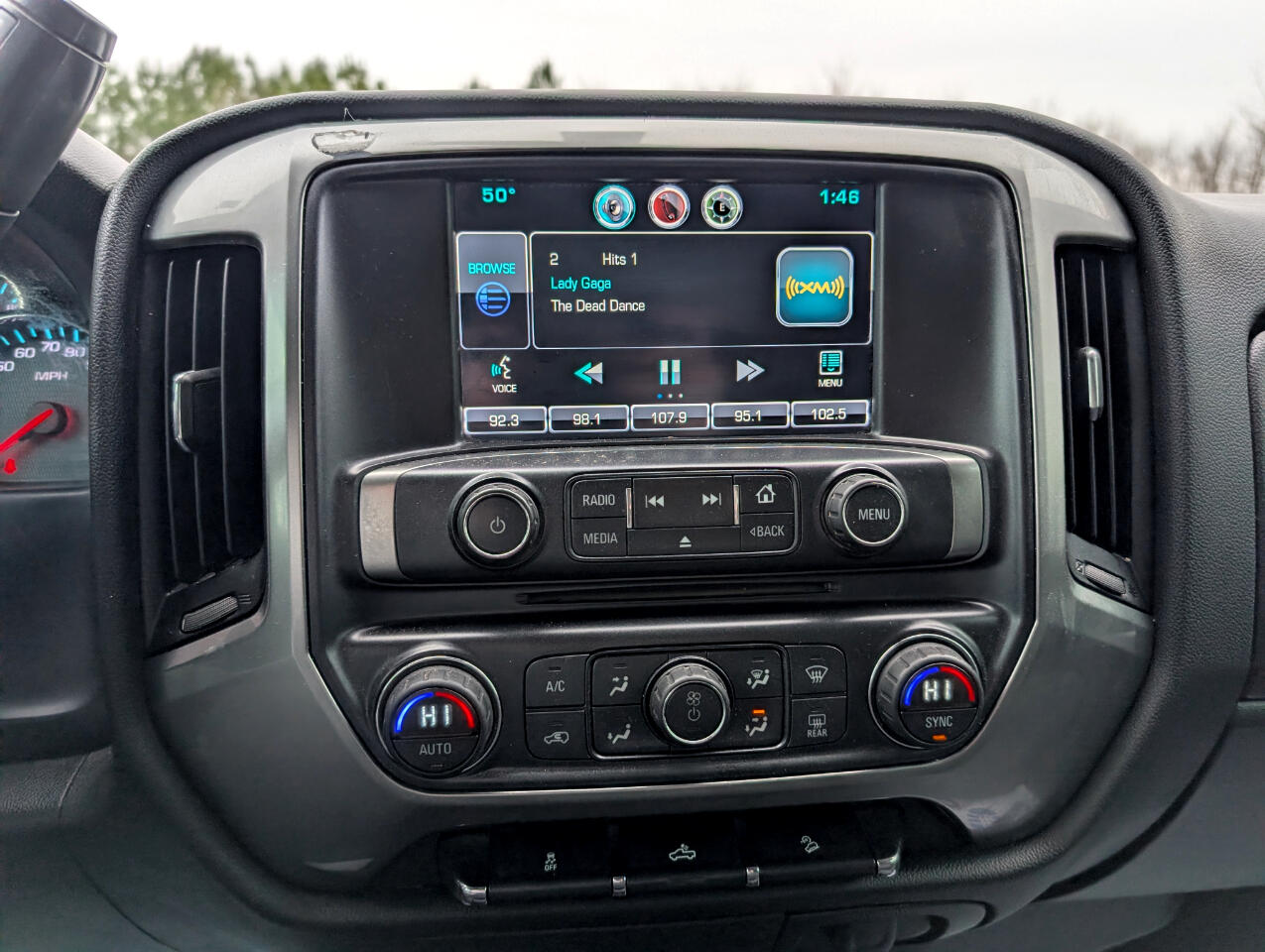 Chevrolet Silverado 2500HD LT Crew Cab 4WD 2015