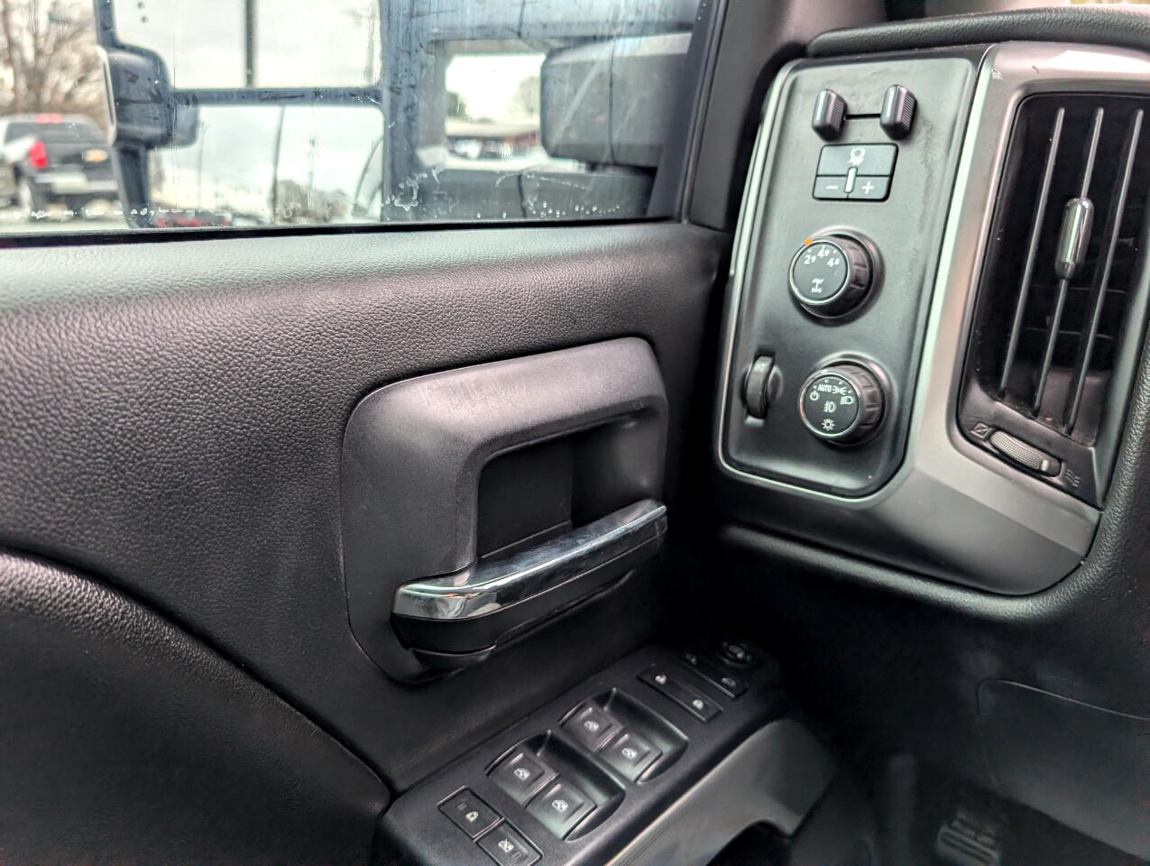 Chevrolet Silverado 2500HD LT Crew Cab 4WD 2015