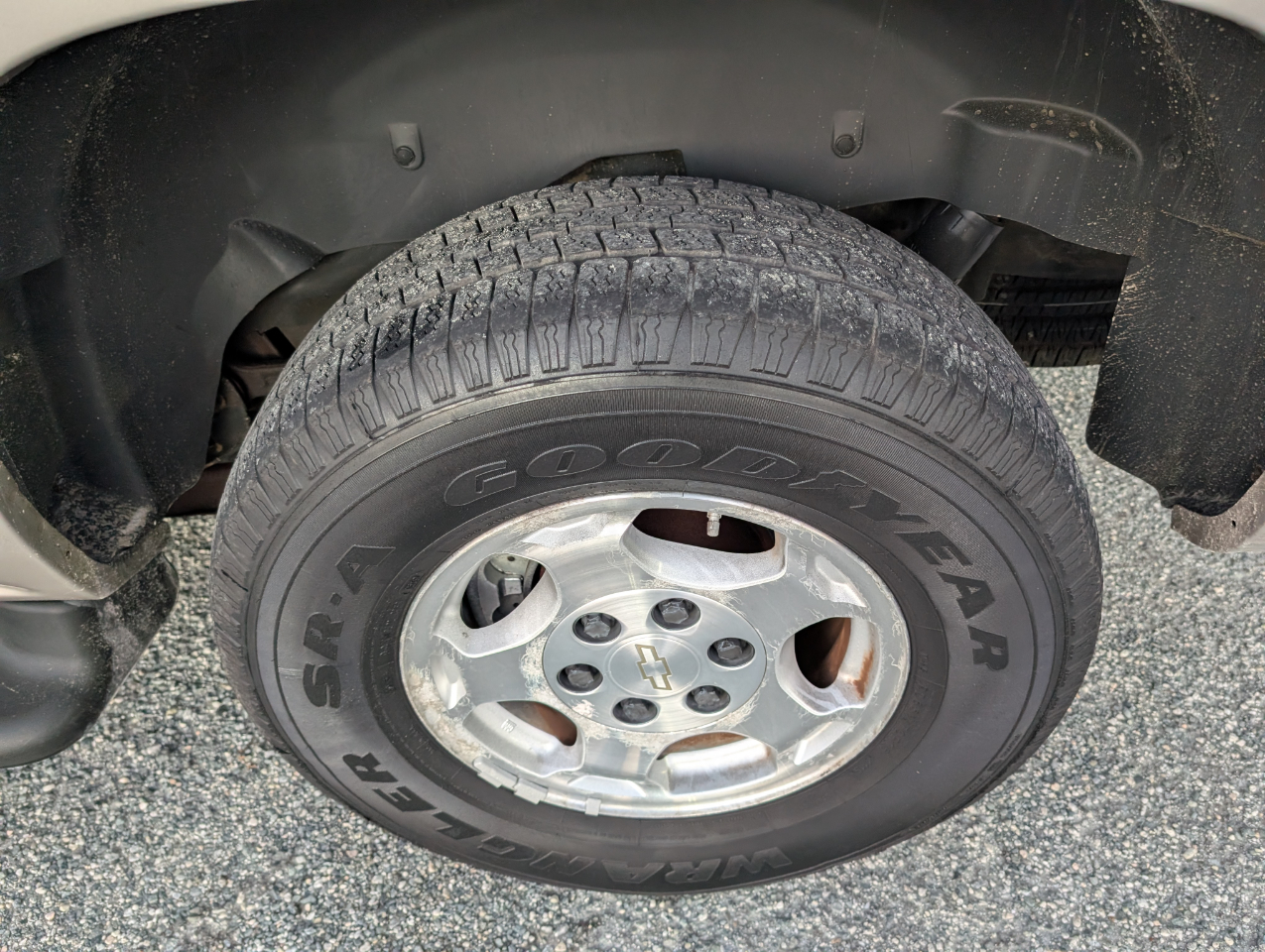 Chevrolet Suburban 1500 4WD 2006