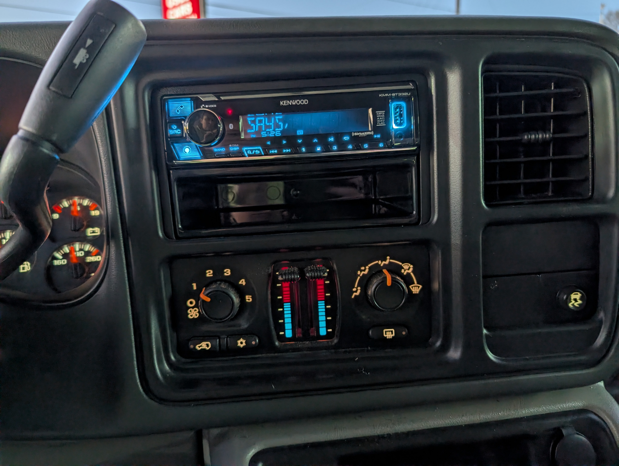 Chevrolet Suburban 1500 4WD 2006