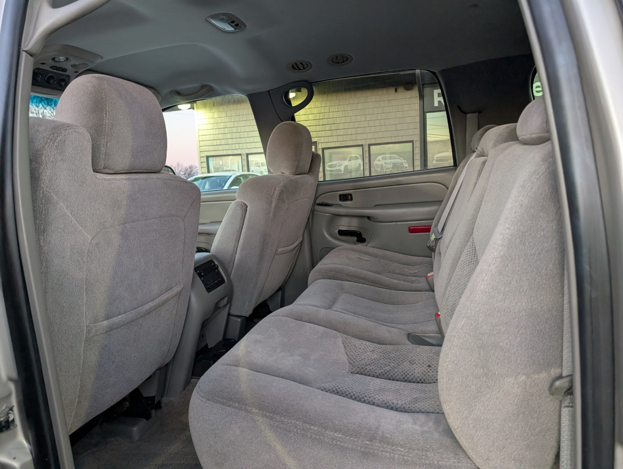 Chevrolet Suburban 1500 4WD 2006