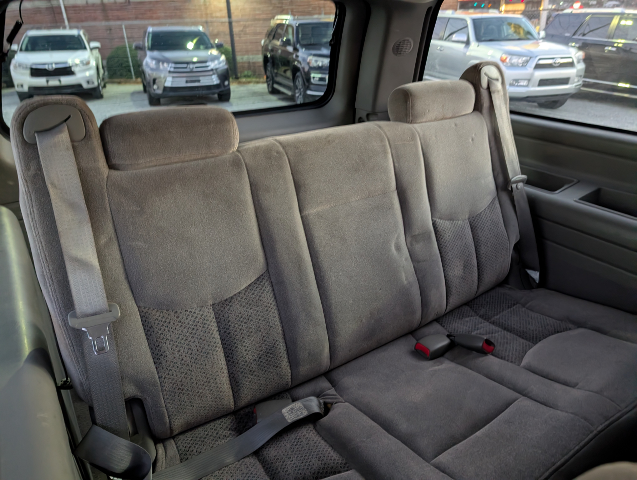 Chevrolet Suburban 1500 4WD 2006