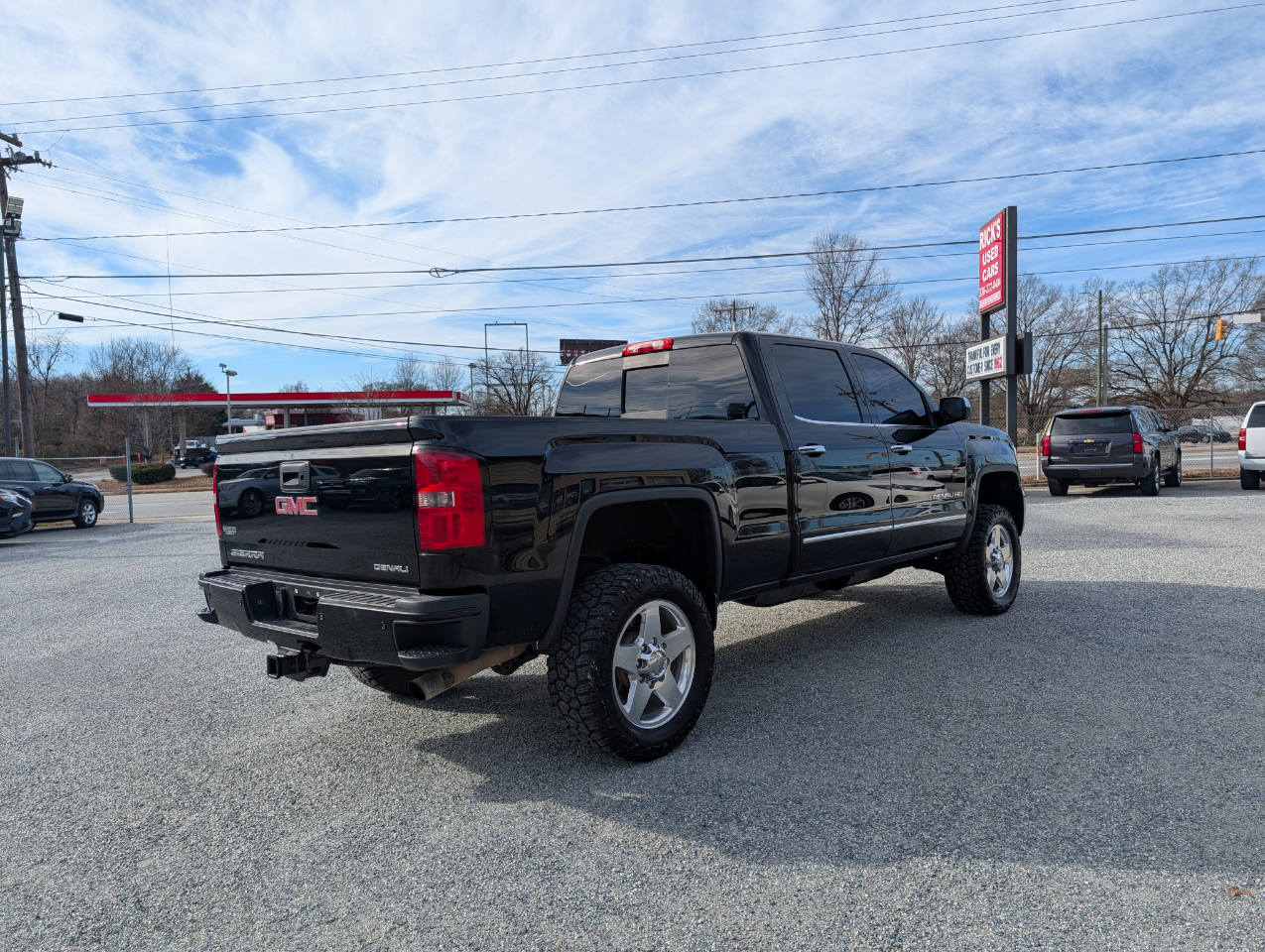 GMC Sierra 2500HD Denali Crew Cab 4WD 2015