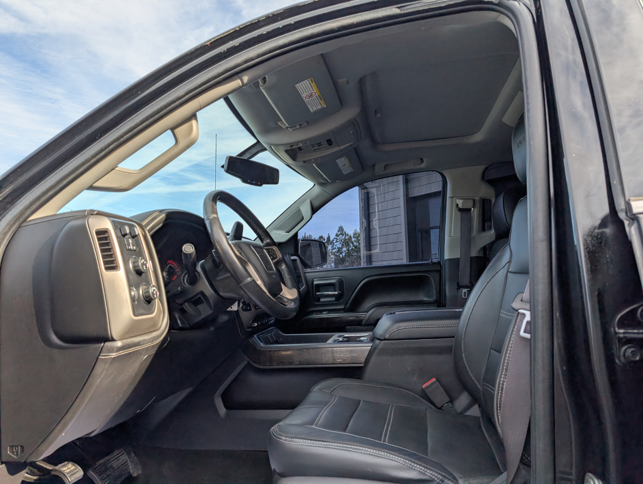 GMC Sierra 2500HD Denali Crew Cab 4WD 2015