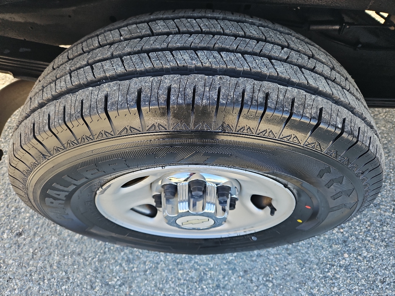 Chevrolet Express Passenger  2011