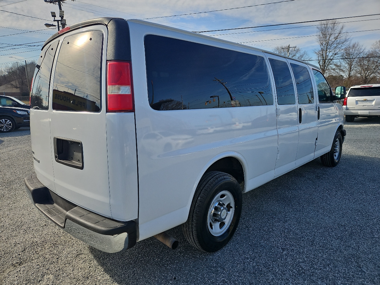 Chevrolet Express Passenger  2011