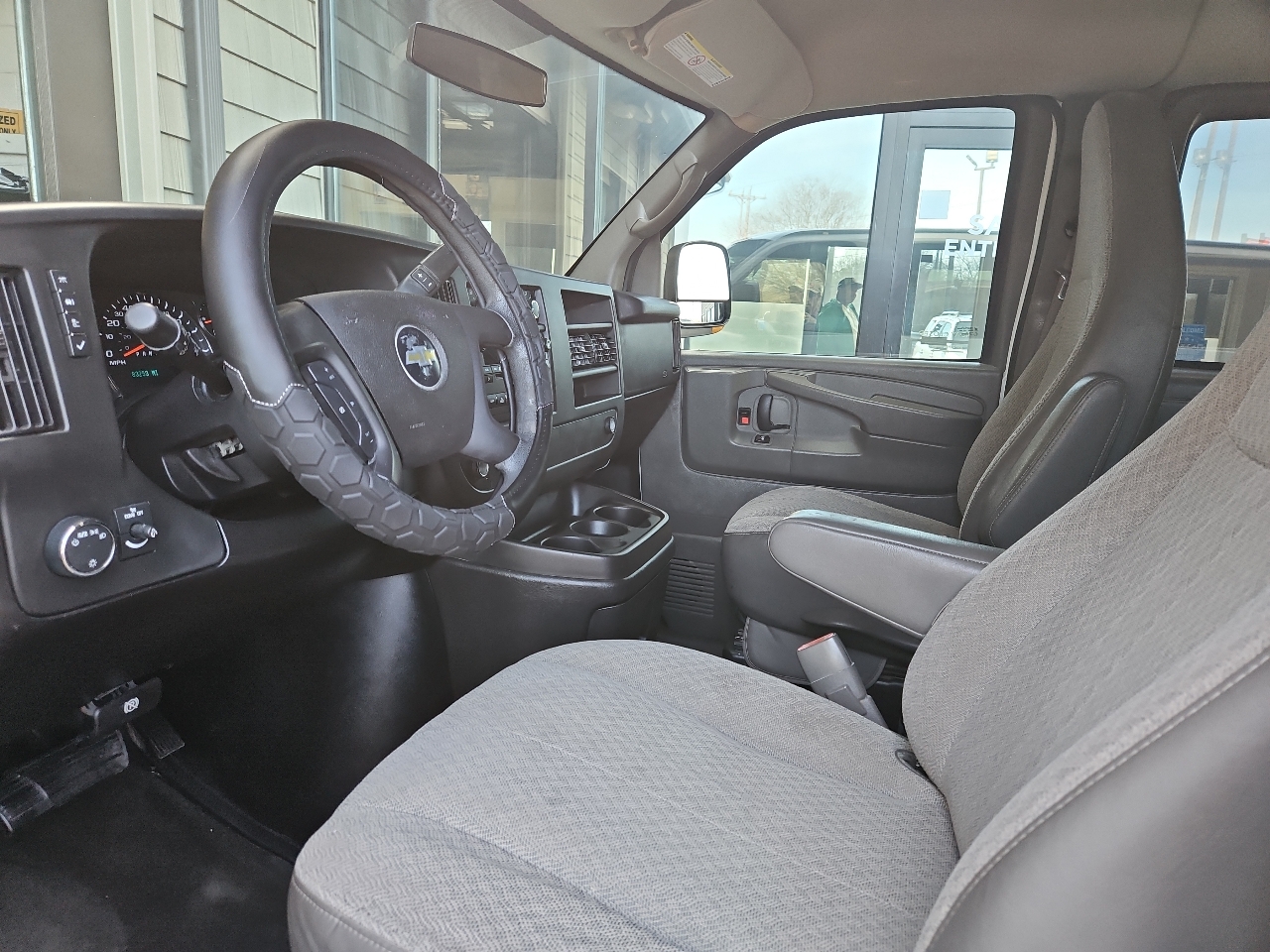 Chevrolet Express Passenger  2011