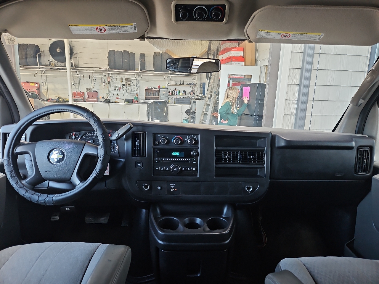 Chevrolet Express Passenger  2011