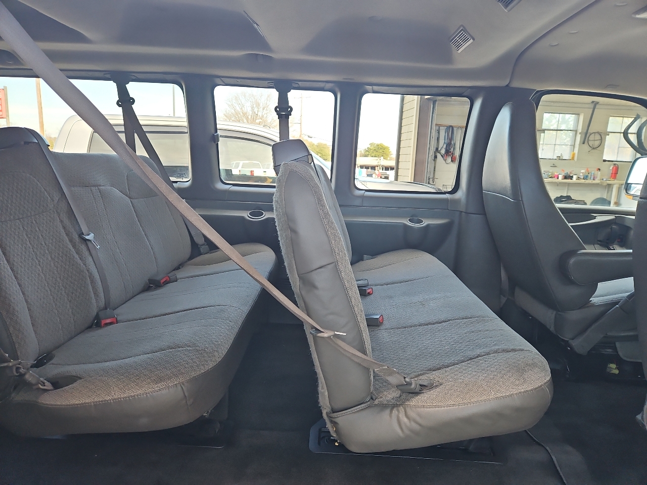 Chevrolet Express Passenger  2011