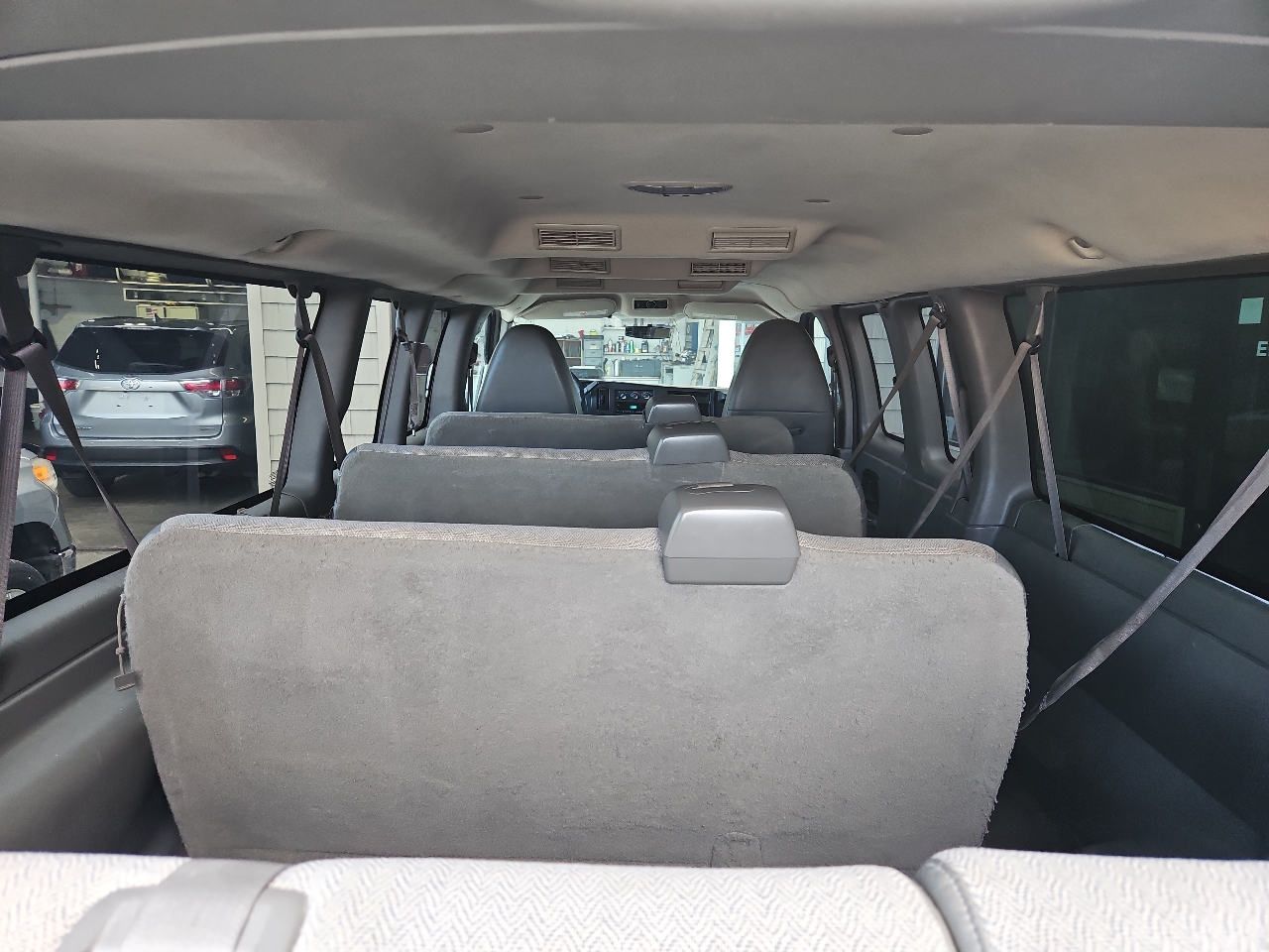 Chevrolet Express Passenger  2011