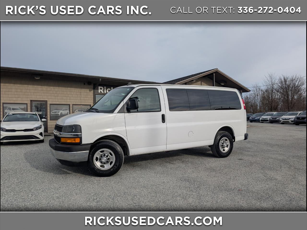 2017 Chevrolet Express Passenger LT 2500