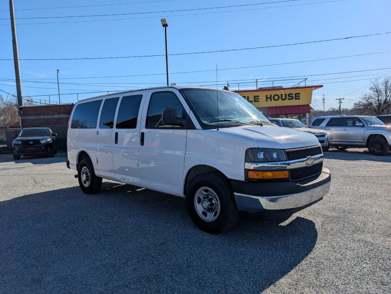 Chevrolet Express Passenger  2017