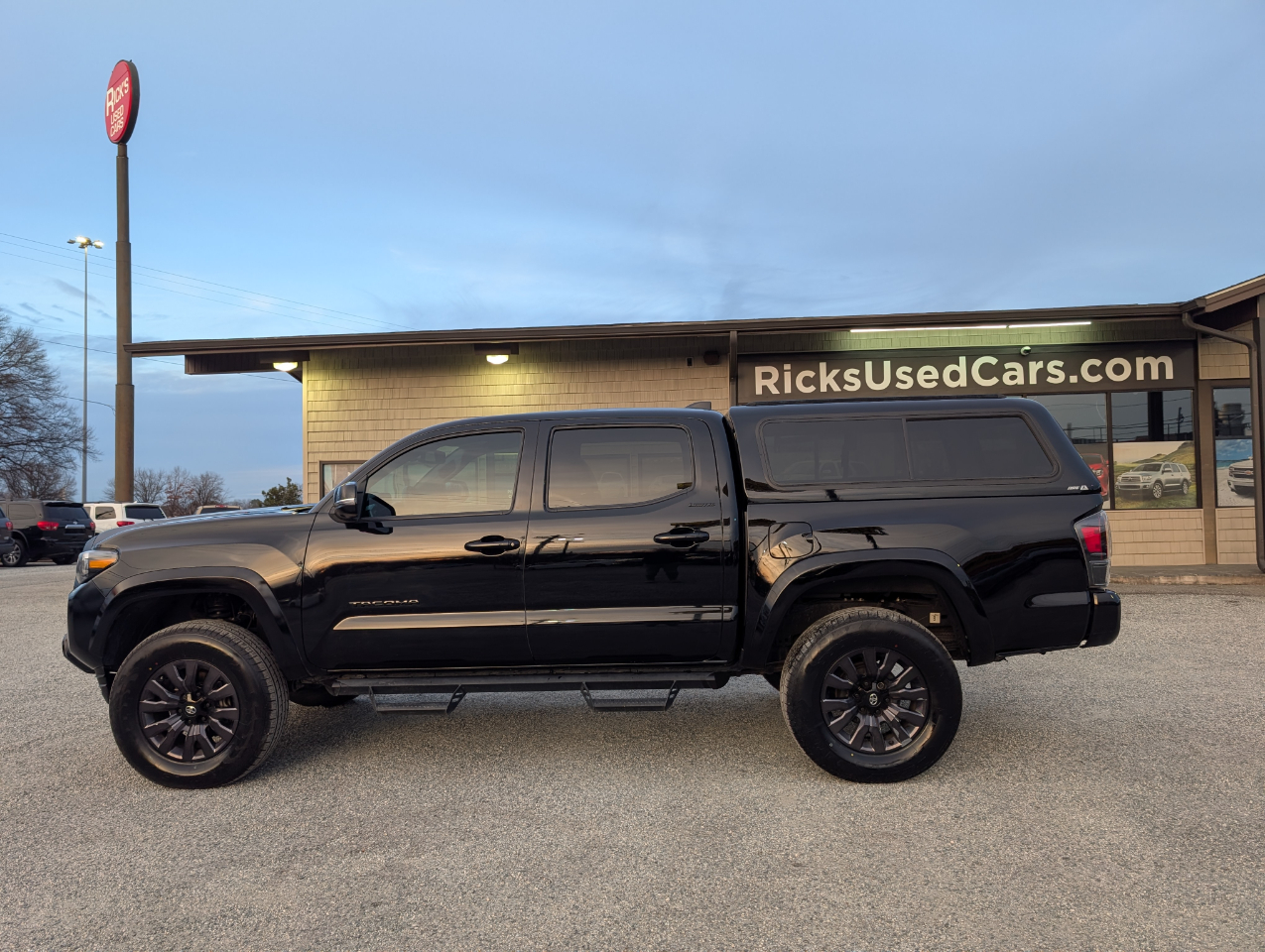 Toyota Tacoma 4WD  2023
