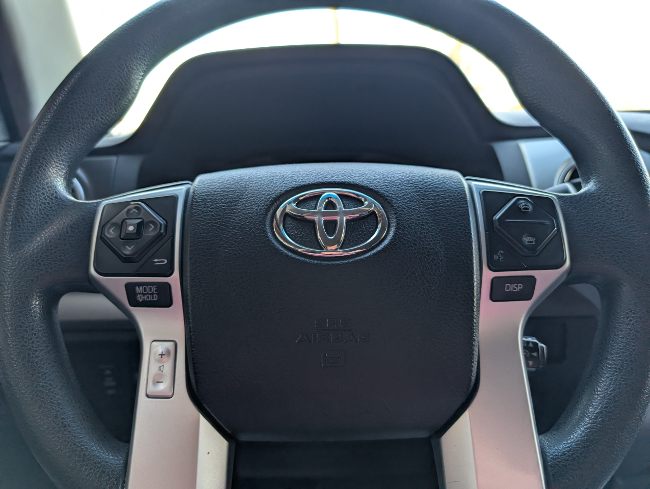 Toyota Tundra  2017