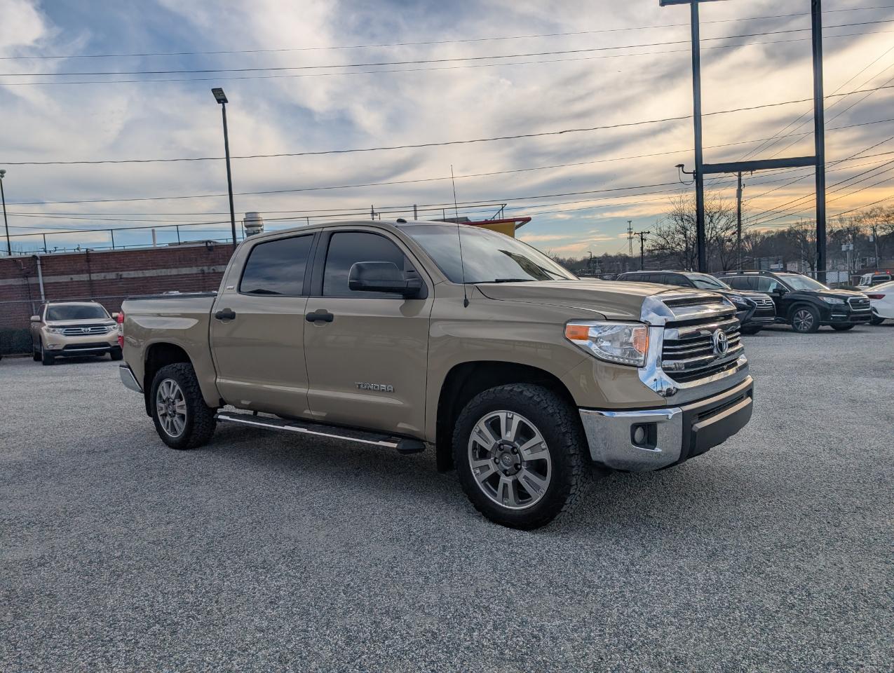 Toyota Tundra  2017