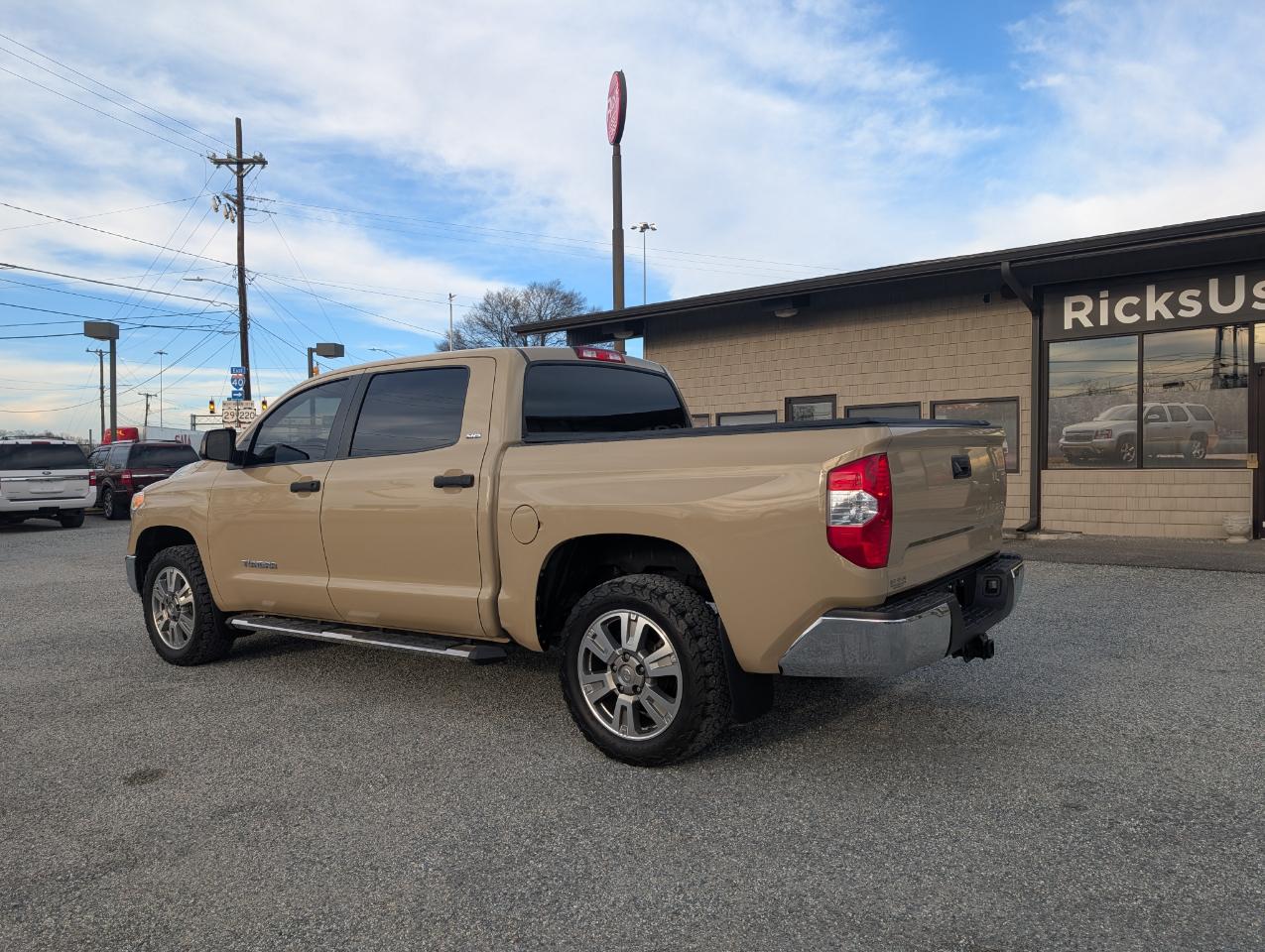 Toyota Tundra  2017