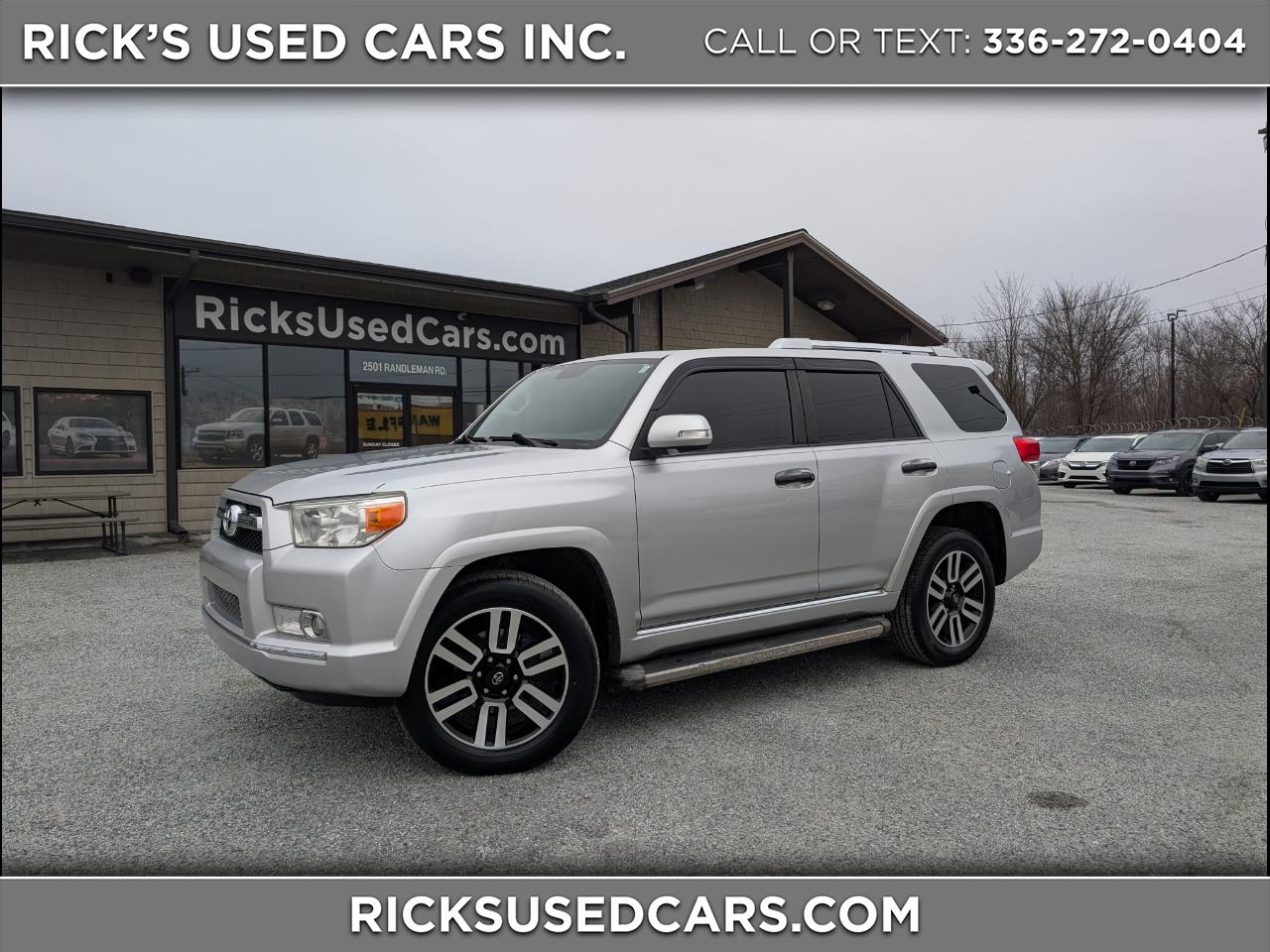 Toyota 4Runner SR5 4WD 2011