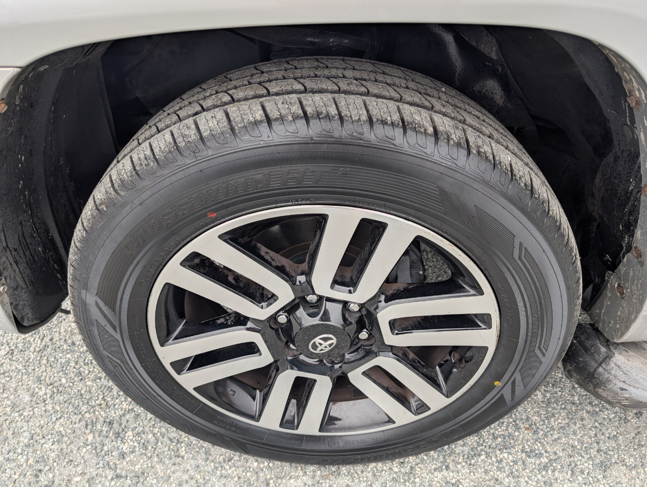 Toyota 4Runner SR5 4WD 2011