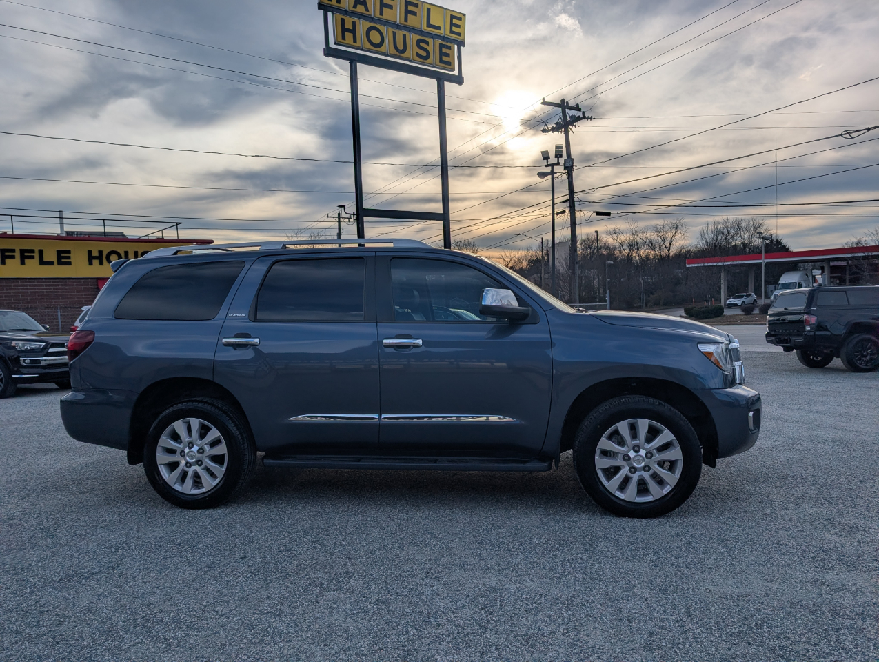 Toyota Sequoia Platinum 4WD 2018