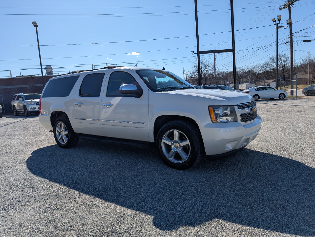Chevrolet Suburban  2014