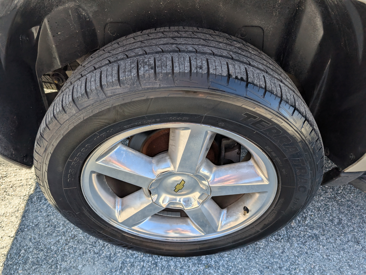 Chevrolet Suburban  2014