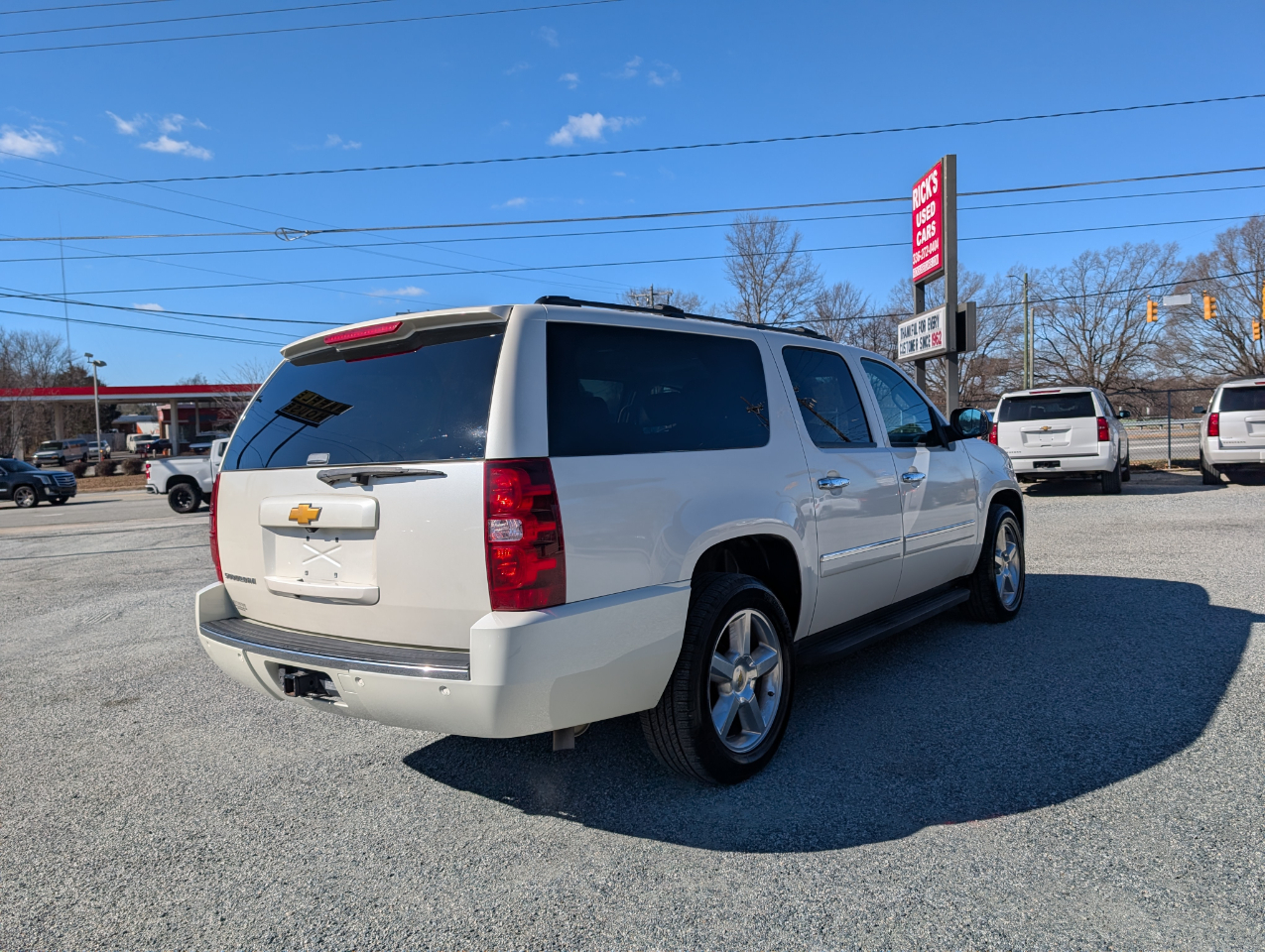 Chevrolet Suburban  2014
