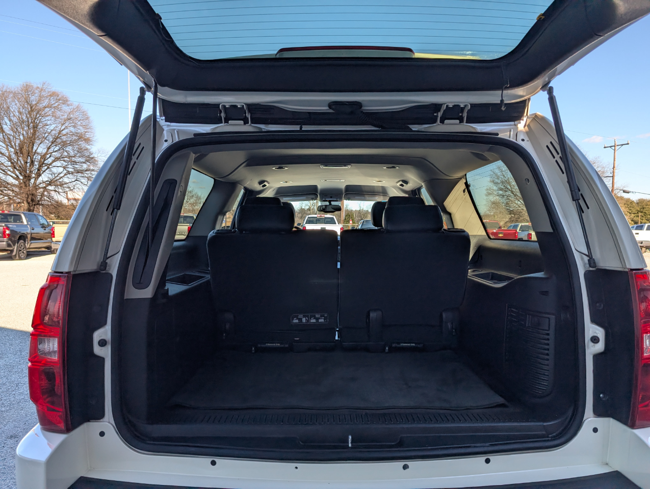 Chevrolet Suburban  2014