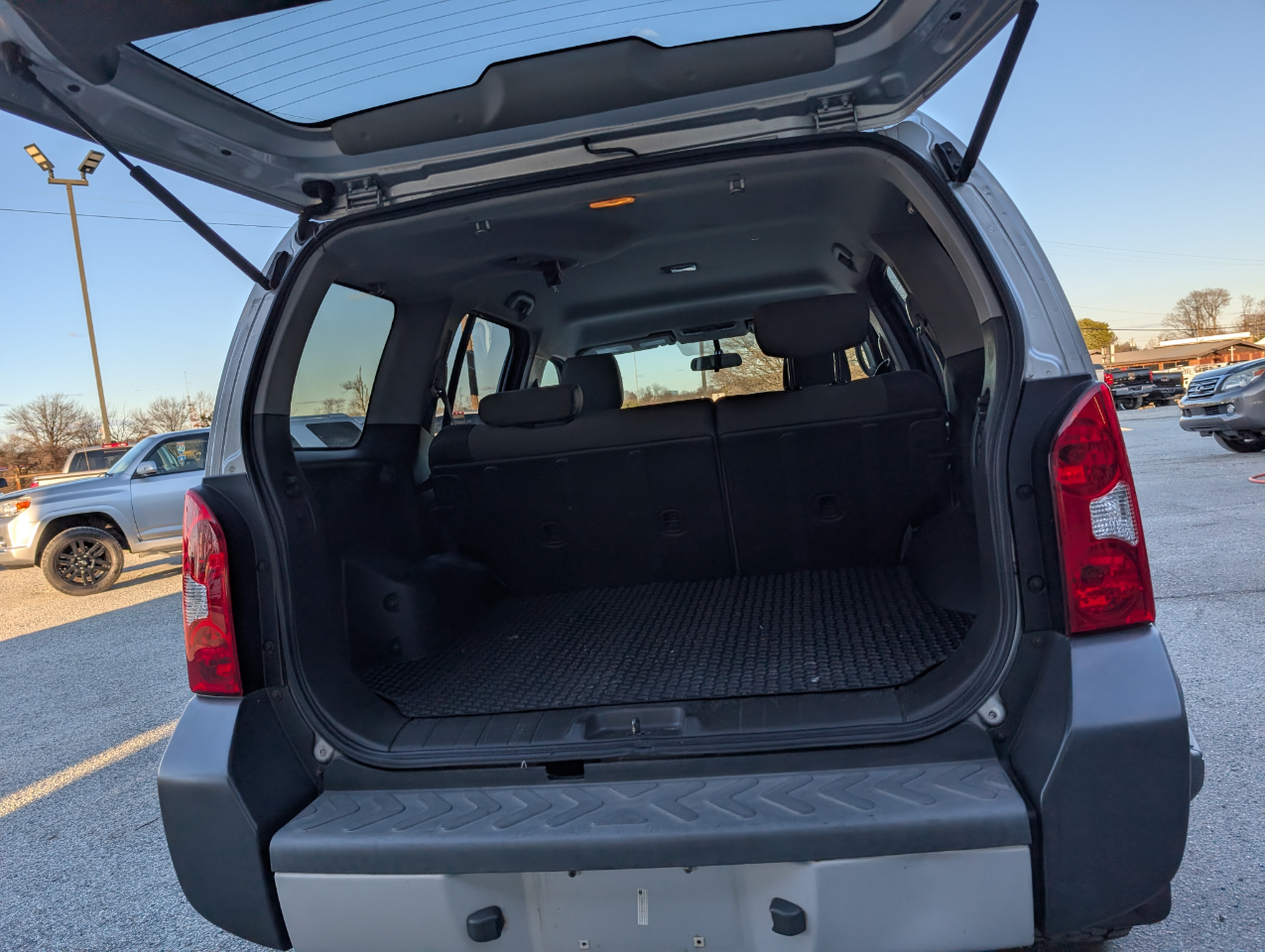 Nissan Xterra S 4WD 2011