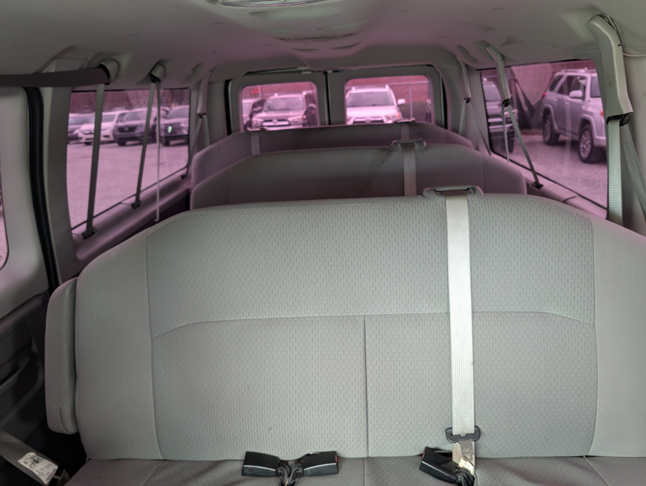 Ford Econoline E-350 XLT Super Duty 2011