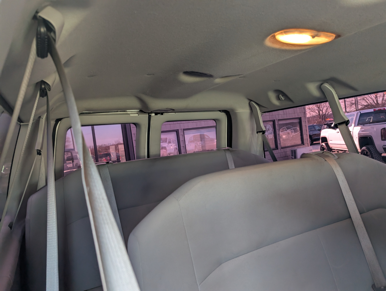 Ford Econoline E-350 XLT Super Duty 2011